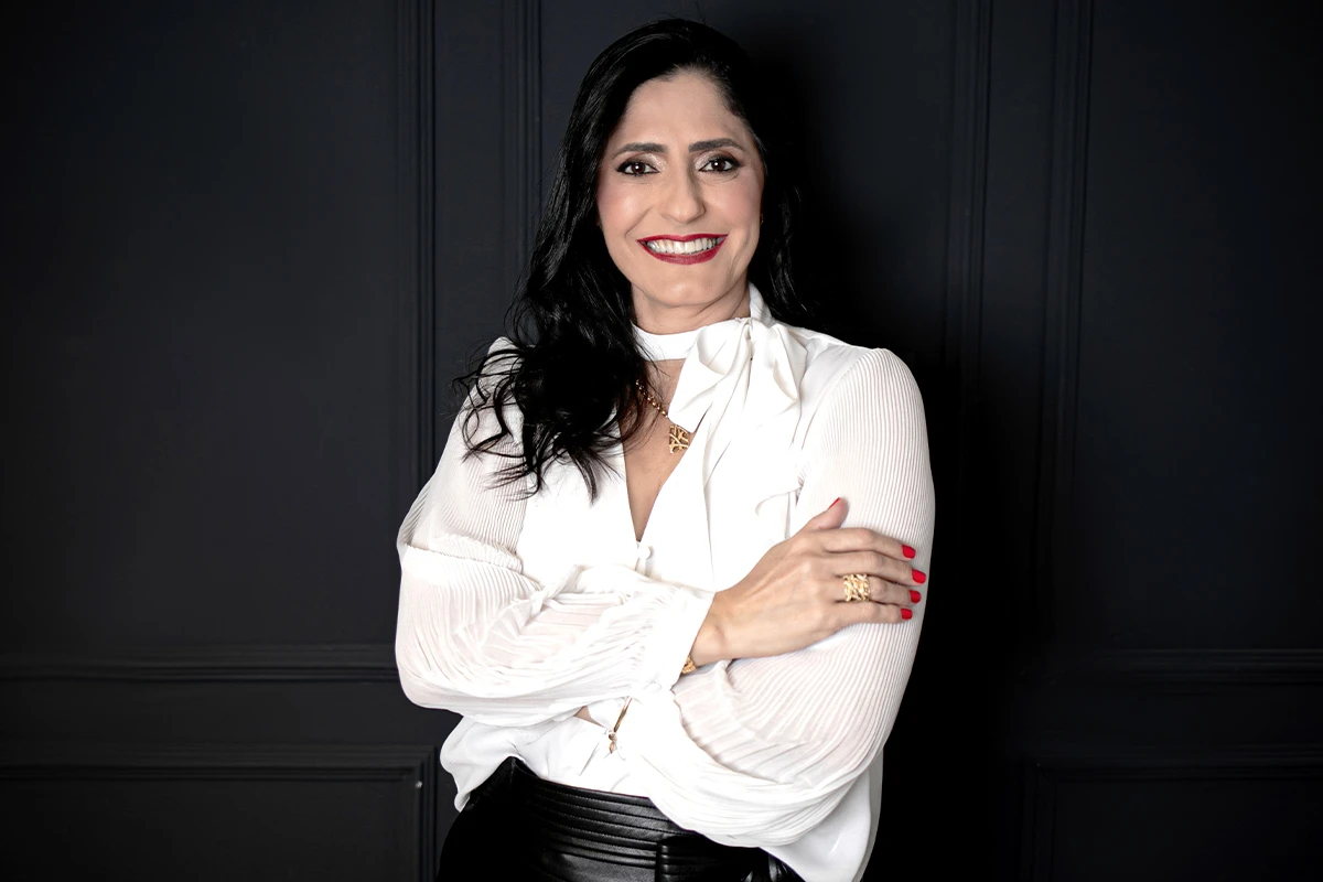 Dra. Edvânia Rodrigues dos Santos: Referência em Otoneurologia e Soluções Auditivas